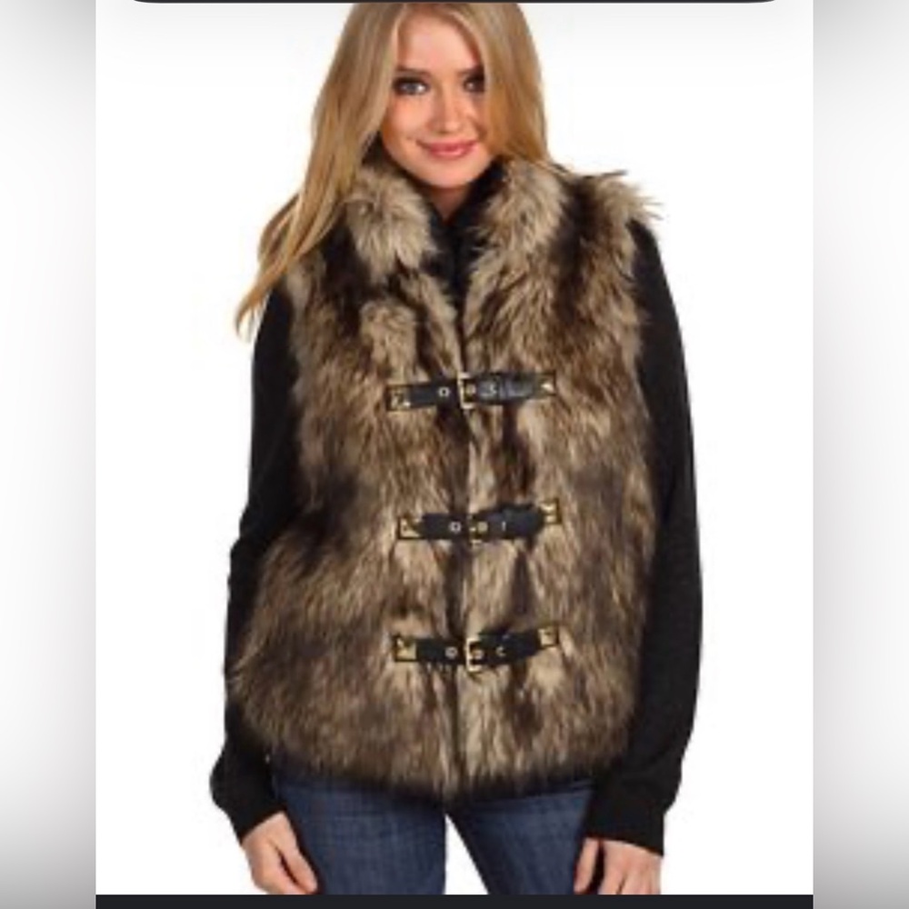 Michael Kors Faux Fur Vest Brown Size M Buckle Front Cozy Luxe